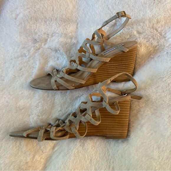 Steve Madden Christina Wedge Sandals Heels Size 7.5 7 1/2 Taupe Suede NWOB - Picture 5 of 9